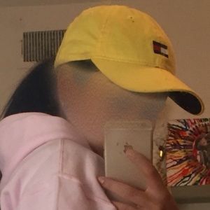 Yellow Tommy Hilfiger hat